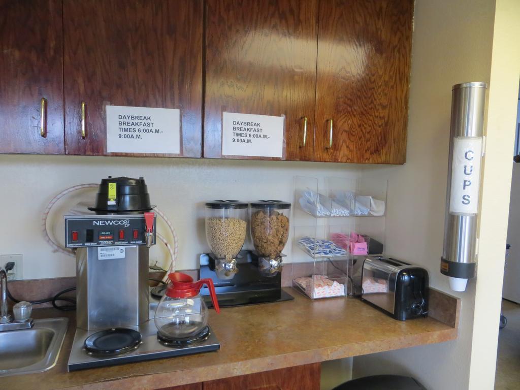 Americas Best Value Inn Ozark Zewnętrze zdjęcie